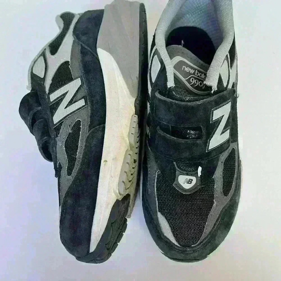 New Balance 990v6 Hook & Loop suede sneakers - Picture 2 of 6